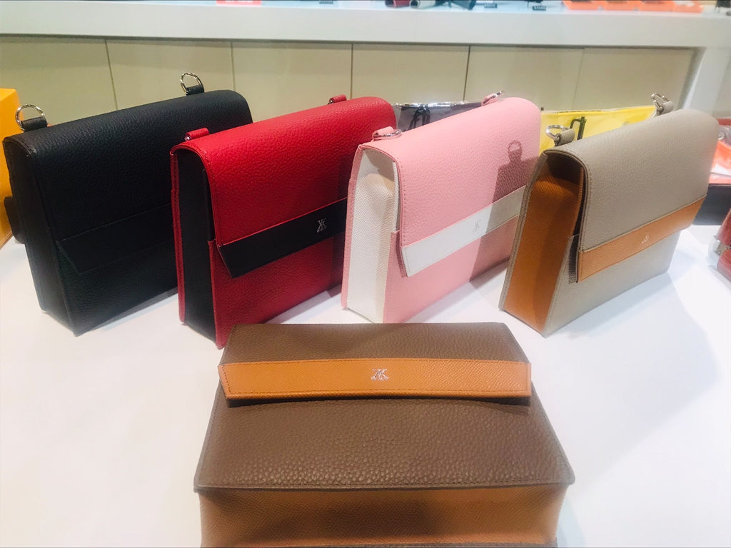 「本革 ミニショルダーバッグ」